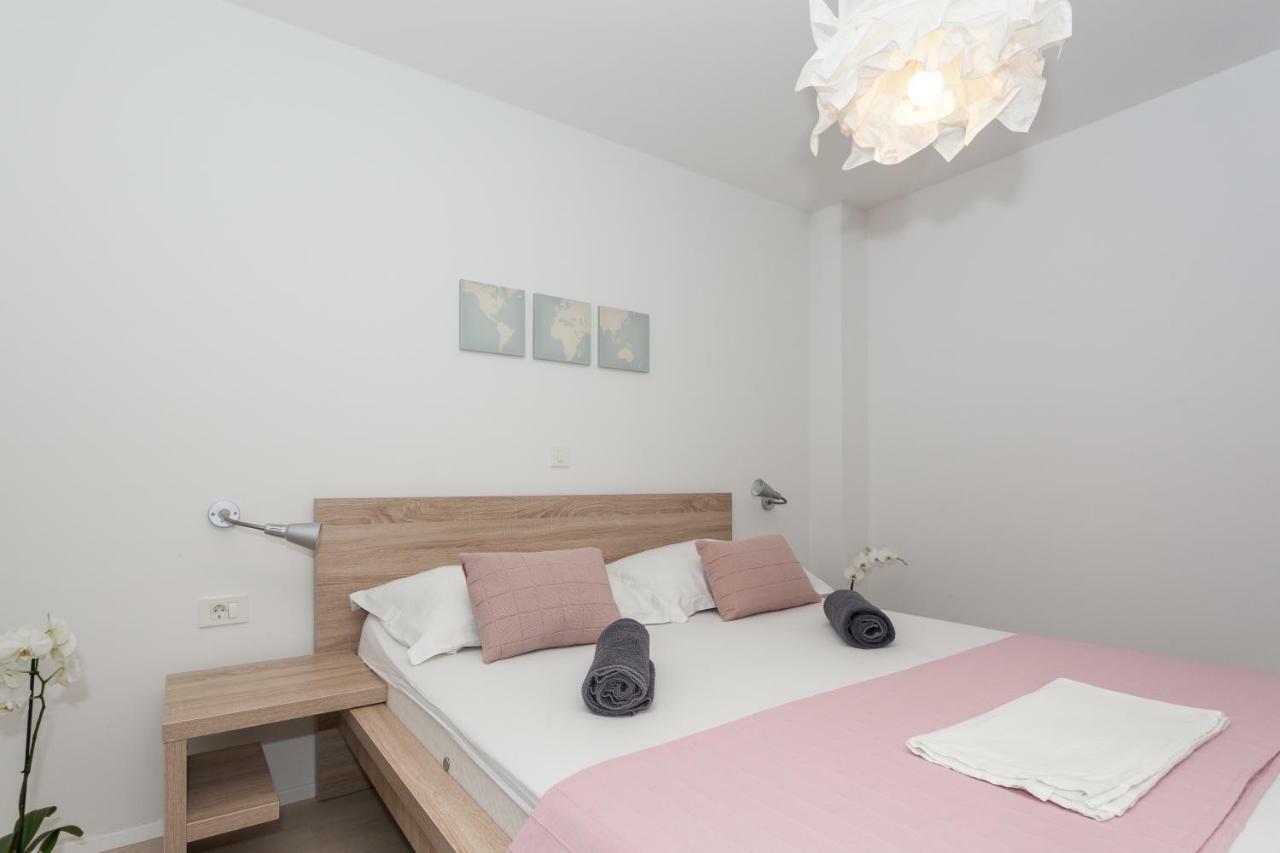 Apartmani Pocco Locco Biograd Na Moru Dış mekan fotoğraf