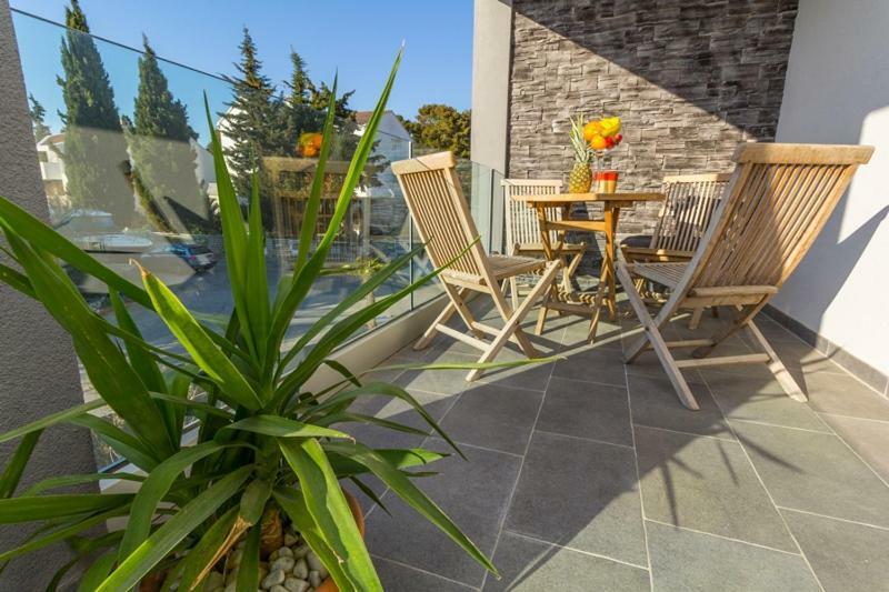 Apartmani Pocco Locco Biograd Na Moru Dış mekan fotoğraf